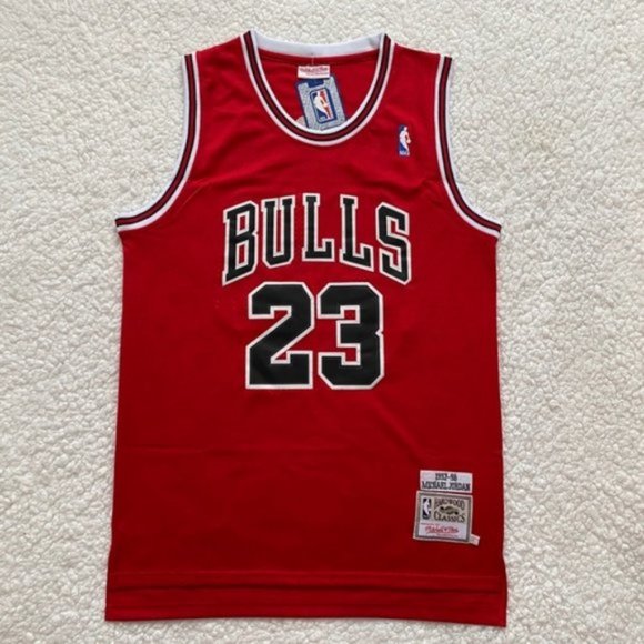 bulls throwback jersey